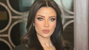 الإعلامية رضوى الشربيني