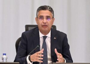 وزير التموين